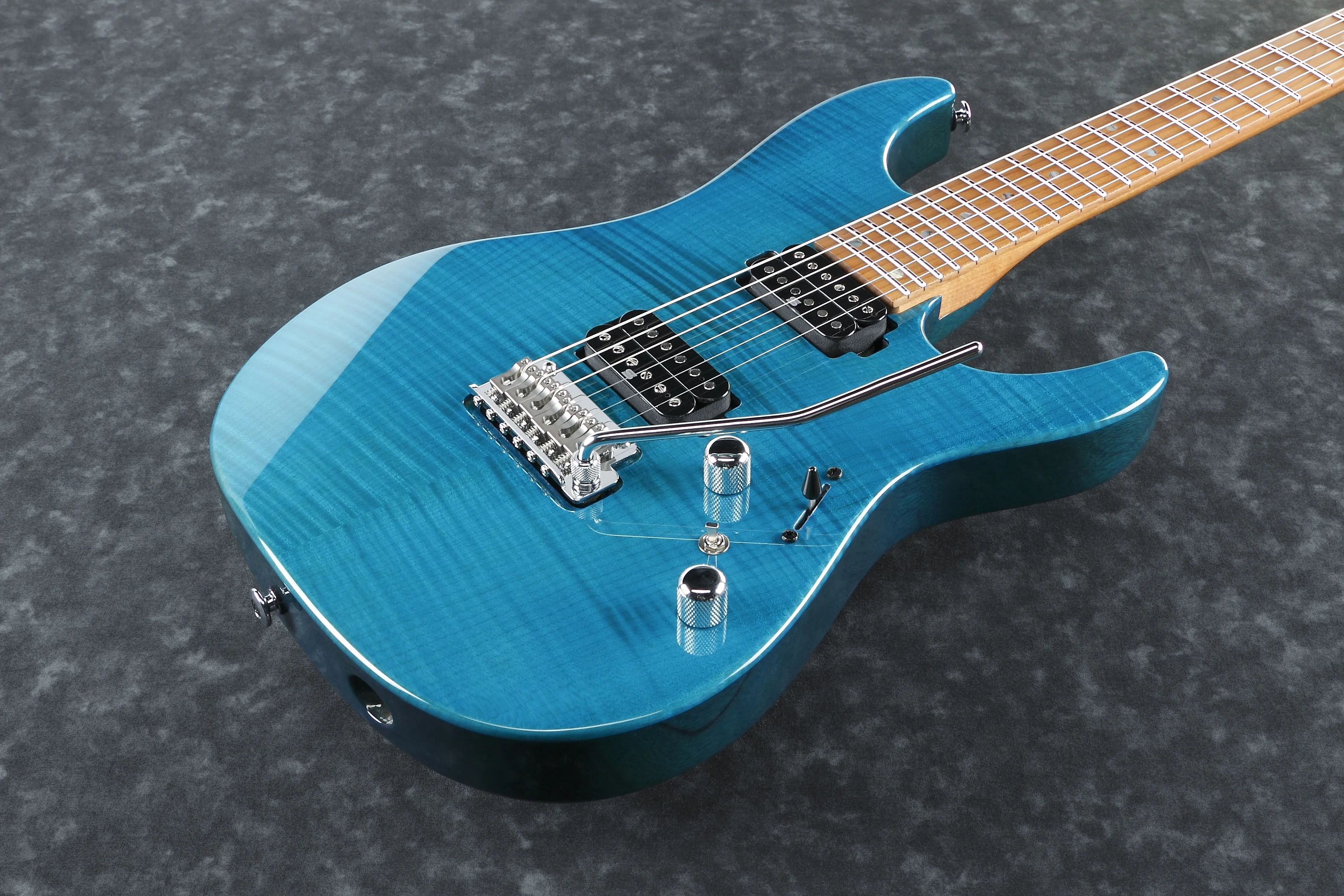 MM1-TAB Martin Miller Signature Transparent Aqua Blue E-Gitarre